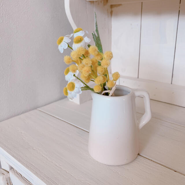 ミニミモザとカモミールのナチュラルプチブーケ　花瓶付き　造花　光触媒 ハンドメイドのインテリア/家具(インテリア雑貨)の商品写真