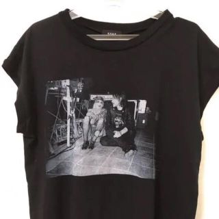 ジーヴィジーヴィ(G.V.G.V.)のG.V.G.V Tシャツ ケイスリー Sサイズ表記 バックプリント バンド柄(Tシャツ(半袖/袖なし))