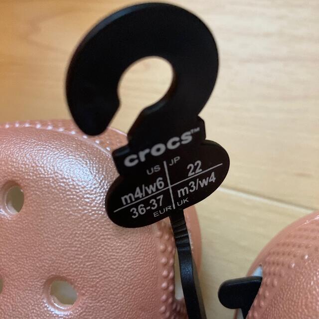 crocs(クロックス)のラス2     22 クラシックメタリック　ピンク レディースの靴/シューズ(サンダル)の商品写真