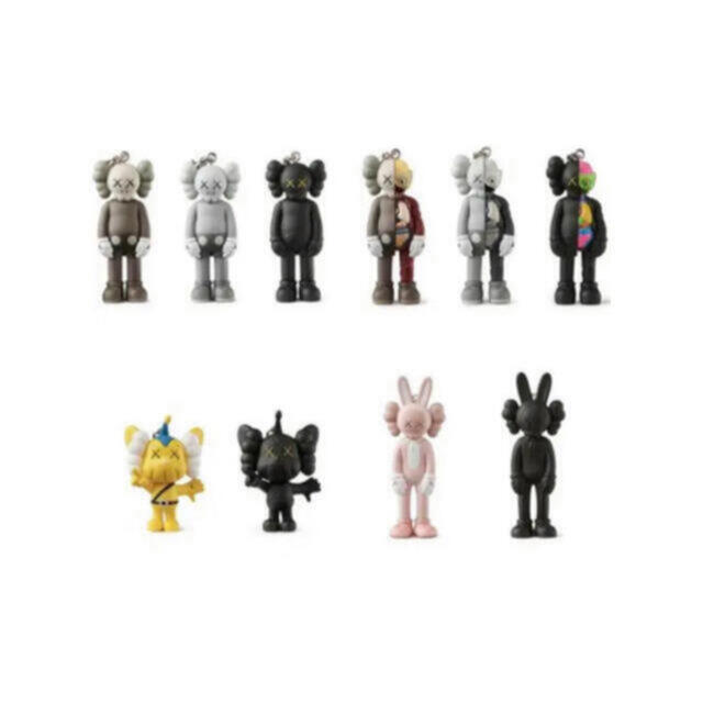 KAWS TOKYO FIRST カウズ　キーホルダー 10種類