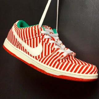 ナイキ(NIKE)の日本未発売　DUNK LOW PREMIUM SB "CANDY CANE"(スニーカー)