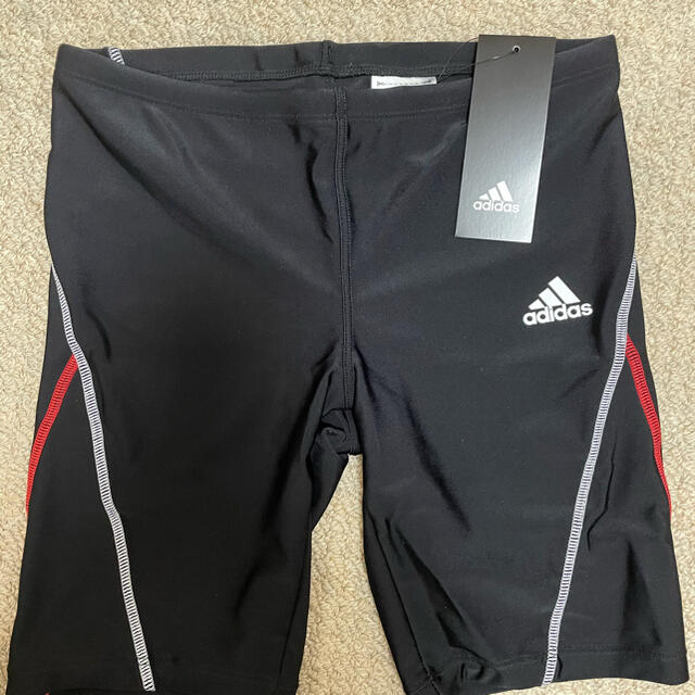 adidas(アディダス)の男児　水着150 新品　adidas キッズ/ベビー/マタニティのキッズ服男の子用(90cm~)(水着)の商品写真