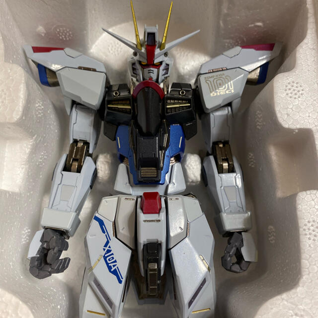 メタルビルド　フリーダムガンダム　美品