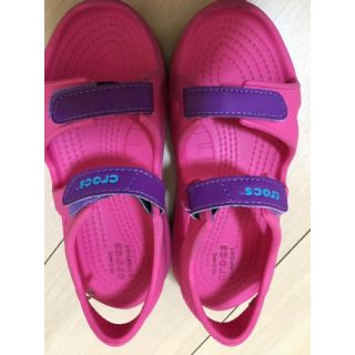 クロックス(crocs)のクロックス キッズ サンダル　12  18.5センチ(サンダル)