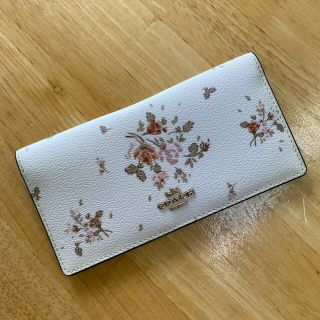 コーチ(COACH)のコーチ  二つ折り財布　花柄　カードケース(財布)