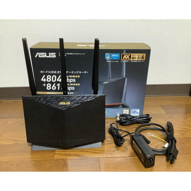 ASUS(エイスース)のWIFIルーター　RT-AX86U スマホ/家電/カメラのPC/タブレット(PC周辺機器)の商品写真