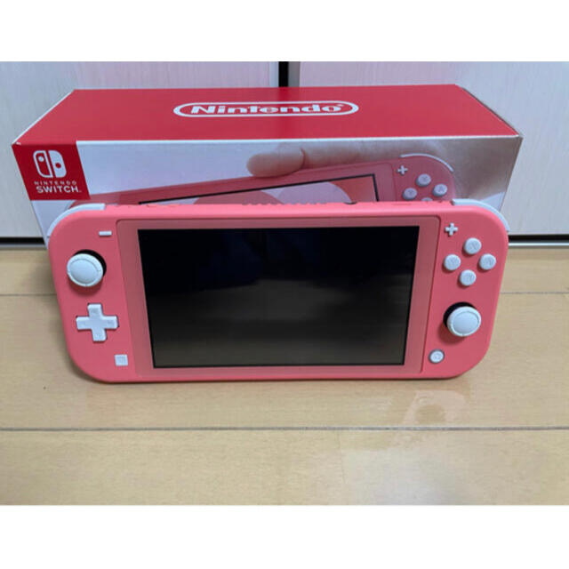 Nintendo Switch lite コーラル