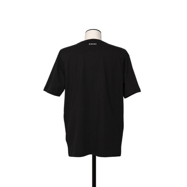sacai(サカイ)のsacai KAWS Flock Print Tシャツ　black 2 メンズのトップス(パーカー)の商品写真