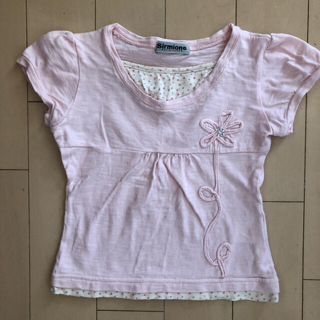 しまむら(シマムラ)のTシャツ　120 キッズ/ベビー/マタニティのキッズ服女の子用(90cm~)(Tシャツ/カットソー)の商品写真