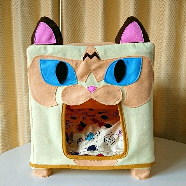 《オーダーメイド》猫ハウス キューブ うちの子 刺繍 名入れ オリジナル受注生産