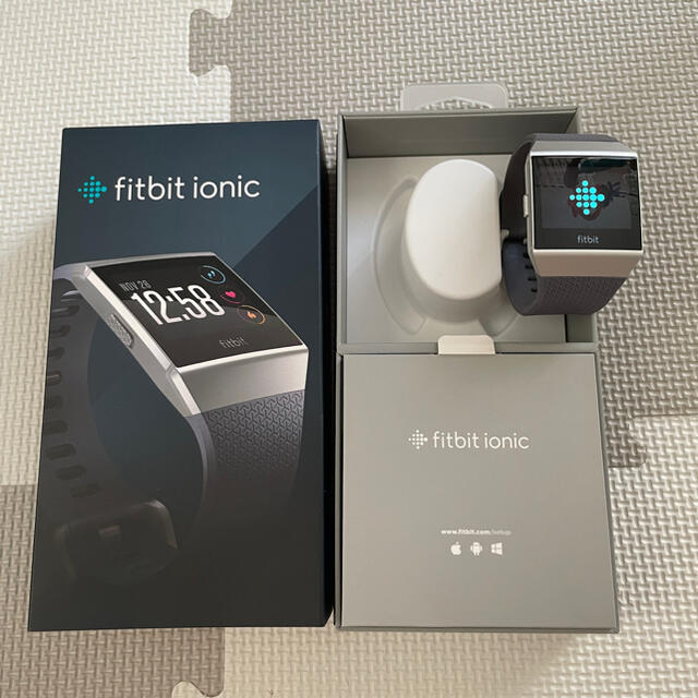 フィットビット Ionic Blue Grey/White メンズの時計(腕時計(デジタル))の商品写真