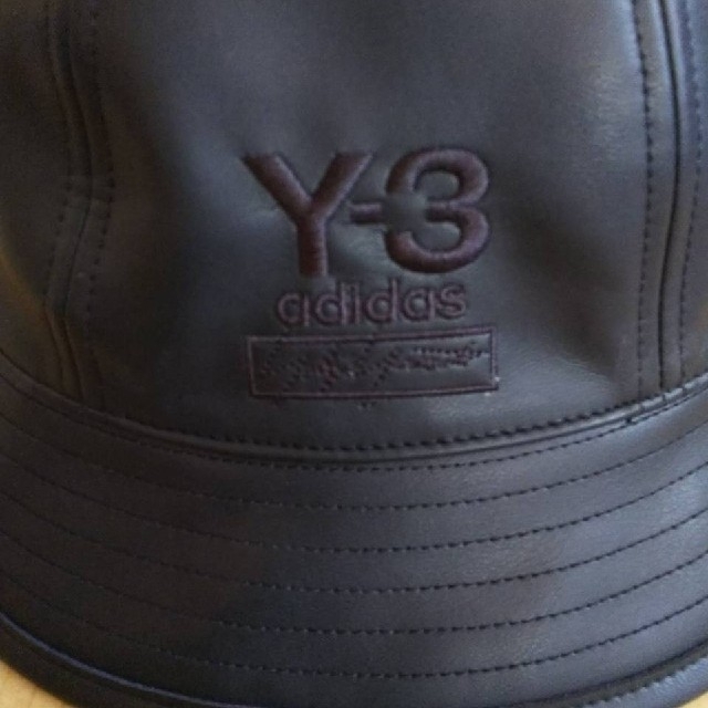 Y-3(ワイスリー)のY-3 バケットハット  リバーシブル メンズの帽子(ハット)の商品写真