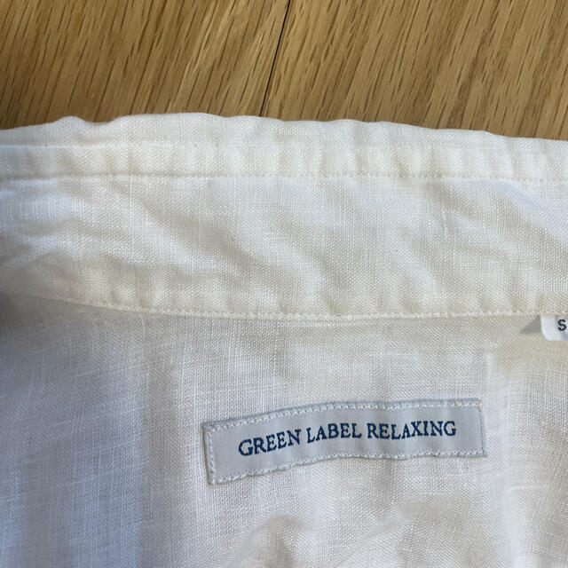 UNITED ARROWS green label relaxing(ユナイテッドアローズグリーンレーベルリラクシング)のグリーレーベルリラククシング　メンズシャツ麻素材　白メンズ　S メンズのトップス(シャツ)の商品写真