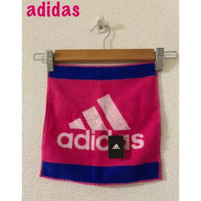 adidas(アディダス)の夏に使える！可愛いピンクのadidasタオル＋CCTタオル2点セット！早い者勝ち レディースのファッション小物(ハンカチ)の商品写真