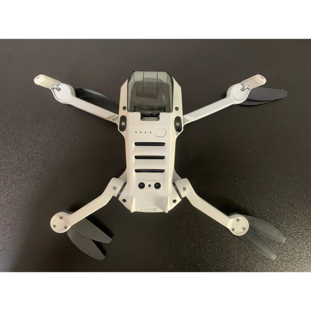 マビックミニ Mavic Mini (comboではありません) エンタメ/ホビーのおもちゃ/ぬいぐるみ(ホビーラジコン)の商品写真