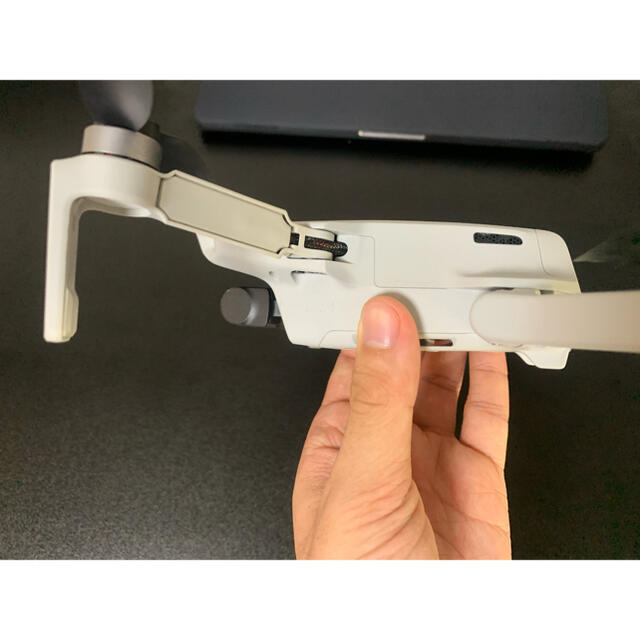 マビックミニ Mavic Mini (comboではありません) エンタメ/ホビーのおもちゃ/ぬいぐるみ(ホビーラジコン)の商品写真