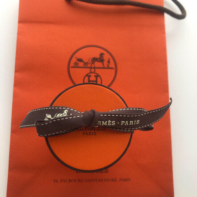 Hermes(エルメス)のエルメス ツイリー 精巧な馬車 レディースのファッション小物(バンダナ/スカーフ)の商品写真