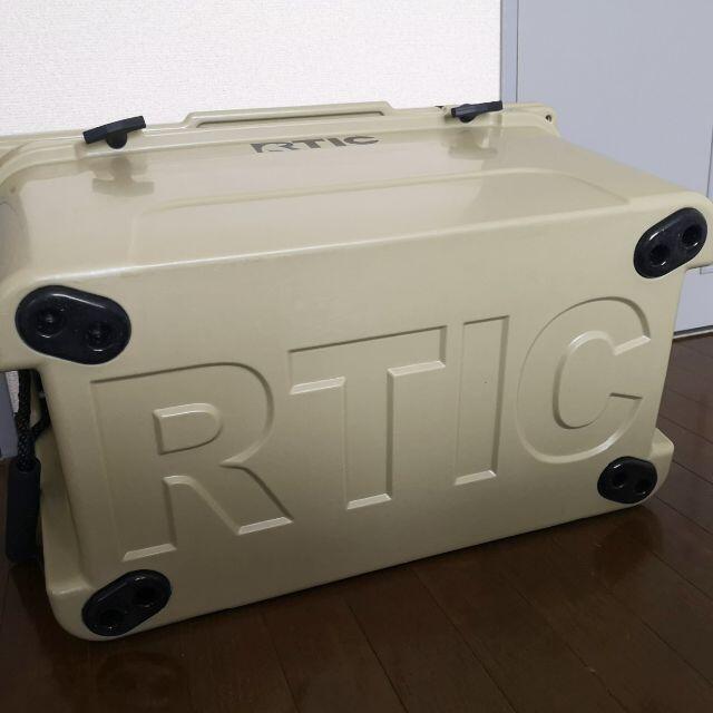 アウトレット品 RTIC アールティック 45QT TAN クーラーボックス スポーツ/アウトドアのアウトドア(その他)の商品写真