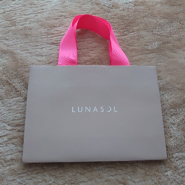 LUNASOL(ルナソル)のルナソル　ショップバッグ コスメ/美容のコスメ/美容 その他(その他)の商品写真