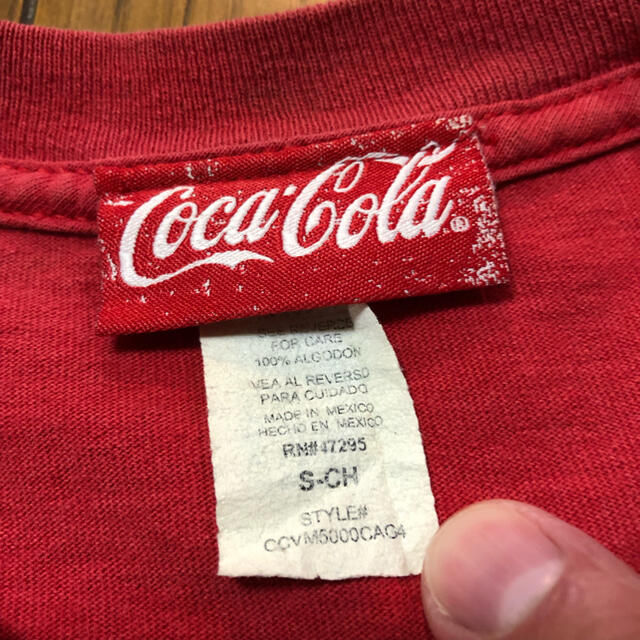 コカ・コーラ(コカコーラ)の大きめSサイズ！コカコーラ COCA COLA古着半袖Tシャツ 赤 メキシコ製  メンズのトップス(Tシャツ/カットソー(半袖/袖なし))の商品写真