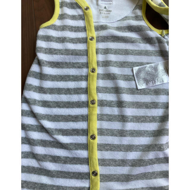 babyGAP(ベビーギャップ)のベビーギャップ　ロンパース60 キッズ/ベビー/マタニティのベビー服(~85cm)(ロンパース)の商品写真