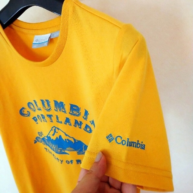 Columbia(コロンビア)のColumbia 黄色 Ｔシャツ レディースのトップス(Tシャツ(半袖/袖なし))の商品写真