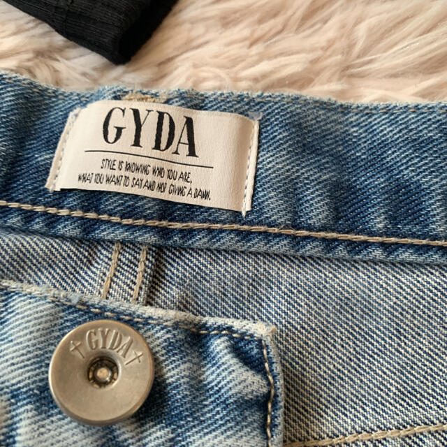 GYDA(ジェイダ)のGYDA  ワイドフレア USED デニムパンツ　美ライン　ハイウエスト レディースのパンツ(デニム/ジーンズ)の商品写真