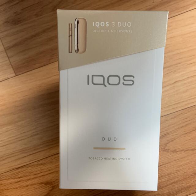 IQOS(アイコス)のiQOS 3 DUO ゴールド　本体＆スティック両方 メンズのファッション小物(タバコグッズ)の商品写真