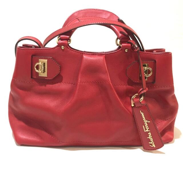 正規代理店 ハンドバッグ ガンチーニ DY21 D313 Ferragamo Salvatore