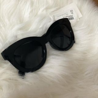 ザラ(ZARA)のキャットシルエットサングラス(サングラス/メガネ)