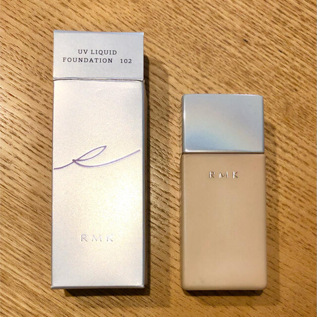 RMK(アールエムケー)のRMK UVリクイドファンデーション102 30ml コスメ/美容のベースメイク/化粧品(ファンデーション)の商品写真