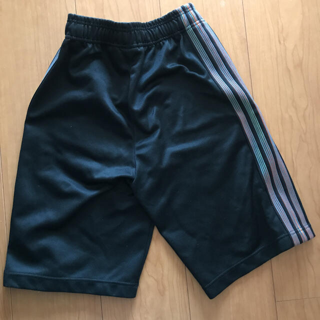 adidas(アディダス)のアディダス  ハーフパンツ キッズ/ベビー/マタニティのキッズ服男の子用(90cm~)(パンツ/スパッツ)の商品写真