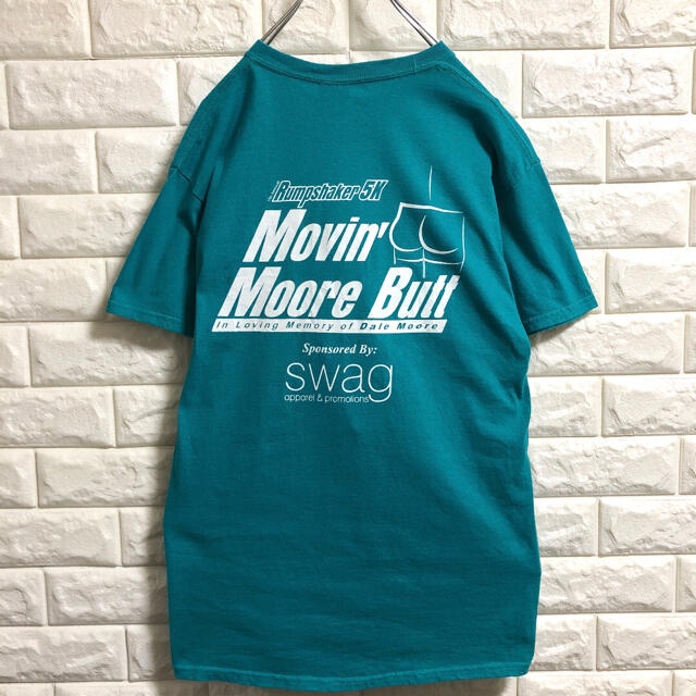 GILDAN(ギルタン)のアメリカ古着　ギルダン　企業ロゴ　セクシープリント　Tシャツ　メンズMサイズ メンズのトップス(Tシャツ/カットソー(半袖/袖なし))の商品写真