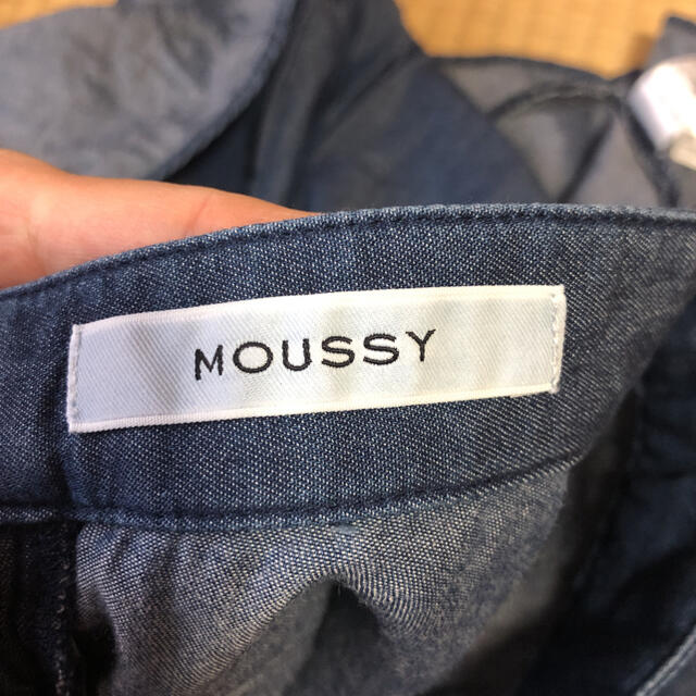 moussy(マウジー)のマウジー　デニム風　フレアスカート レディースのスカート(ひざ丈スカート)の商品写真