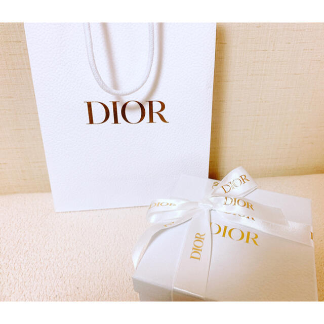 Christian Dior(クリスチャンディオール)のレディーディオール ロータスウォレット カナージュパテント レディースのファッション小物(財布)の商品写真