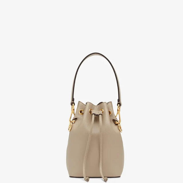 国内正規総代理店アイテム】 ✧k出品 FENDI モントレゾール
