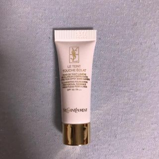 イヴサンローランボーテ(Yves Saint Laurent Beaute)の新品　イヴ・サンローラン　ファンデーション(ファンデーション)