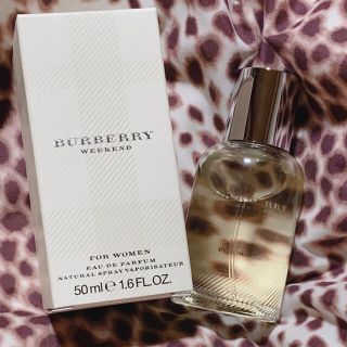 バーバリー(BURBERRY)のバーバリー BURBERRY ウィークエンド フォー ウーマン 50ml(香水(女性用))