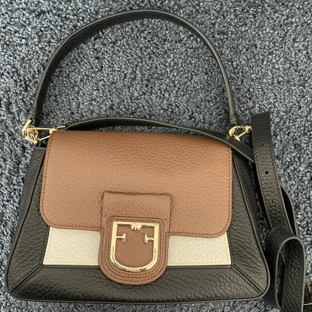 FURLA 黒 バック 美品