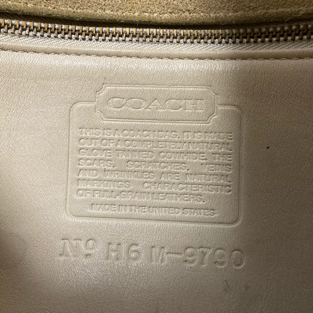 COACH(コーチ)のOLDCOACH オールドコーチ ショルダーバッグ　ホワイト レディースのバッグ(ショルダーバッグ)の商品写真