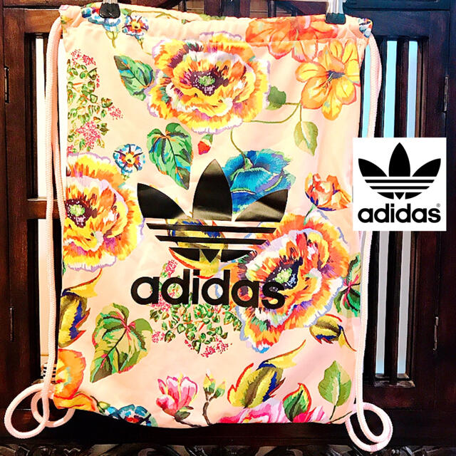 adidas(アディダス)のアディダス 新品 ピンク 花柄 ナップサック リュック ショルダーバッグ  レディースのバッグ(リュック/バックパック)の商品写真