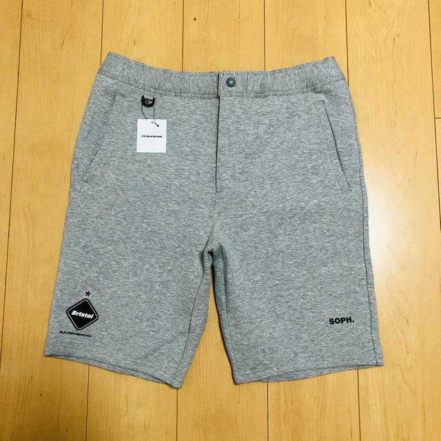 F.C.R.B.(エフシーアールビー)の18SS F.C.R.B SWEAT SHORTS L グレー ショーツ メンズのパンツ(ショートパンツ)の商品写真