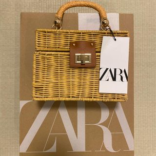 ザラ(ZARA)の新品　ZARA メタリッククラスプミノディエール　カゴバッグ　かごバッグ(かごバッグ/ストローバッグ)