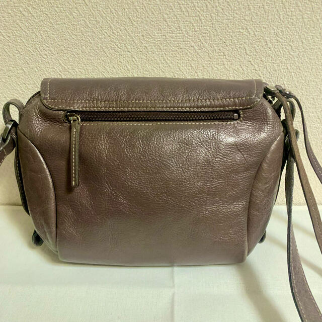 PELLE BORSA(ペレボルサ)のPELLE BORSA ブラウン レザー ショルダーバッグ 美品 ペレボルサ レディースのバッグ(ショルダーバッグ)の商品写真