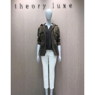 セオリー(theory)のtheory カーキ　半袖　シャツ　美品(Tシャツ(半袖/袖なし))