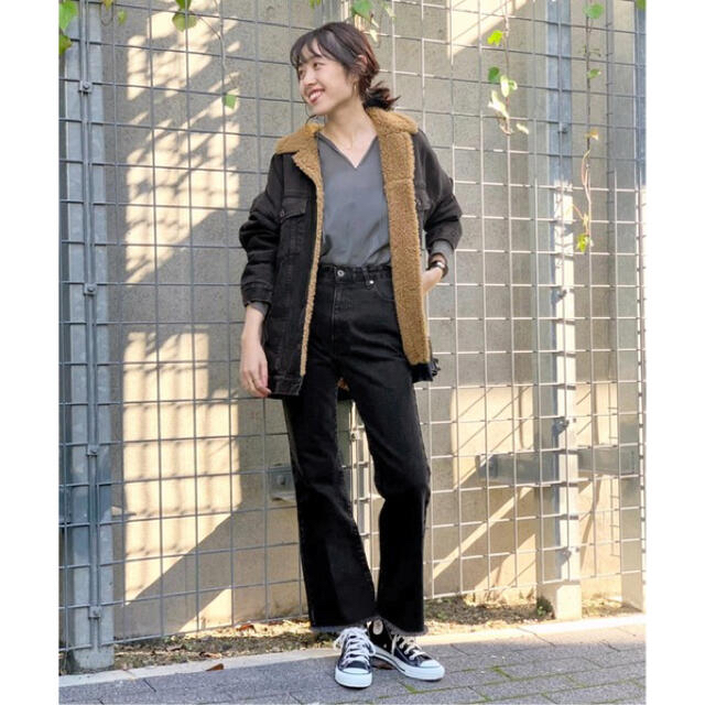 Spick & Span(スピックアンドスパン)のSpick & Span 【5 1/2】ベルラインフレイデニム レディースのパンツ(デニム/ジーンズ)の商品写真