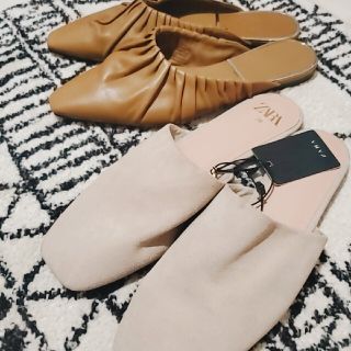 ザラ(ZARA)のZARA スエードスリッポン  パンプス(スリッポン/モカシン)