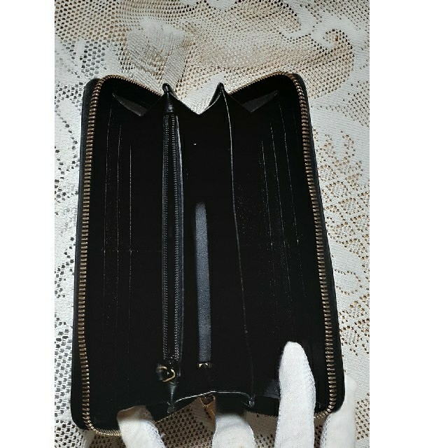 Yves Saint Laurent Beaute - イヴ・サンローラン長財布黒です、の通販