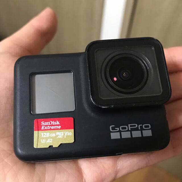 GoPro(ゴープロ)のGopro hero7 blackフルセット（保証あり） スマホ/家電/カメラのカメラ(コンパクトデジタルカメラ)の商品写真