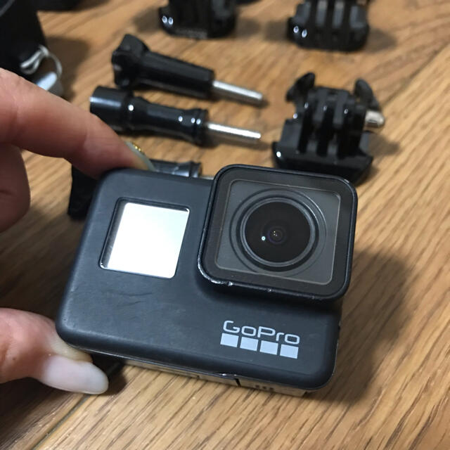 GoPro(ゴープロ)のGopro hero7 blackフルセット（保証あり） スマホ/家電/カメラのカメラ(コンパクトデジタルカメラ)の商品写真